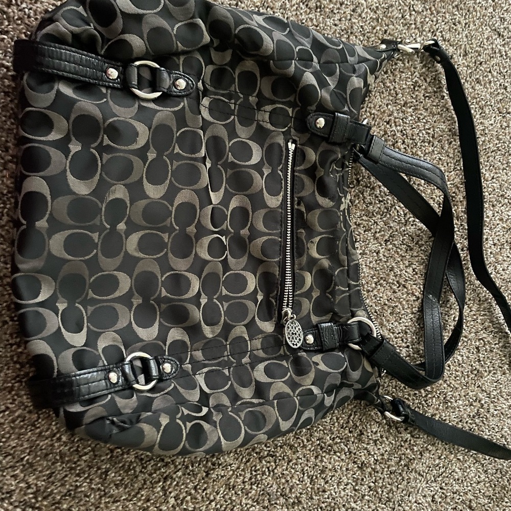 Coach Black and Grey Logo Patterned Purse/Bag F18106 Gallery Signature 3